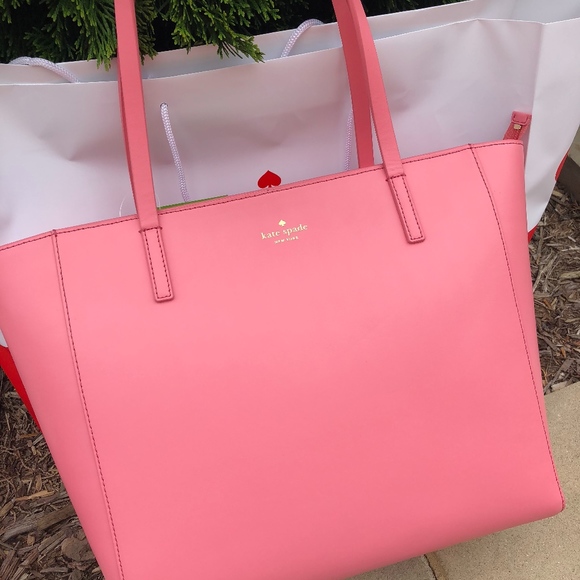 kate spade Handbags - NWT⭐️2x HP!⭐️$378 KATE SPADE ♠️ "Violeta" Tote